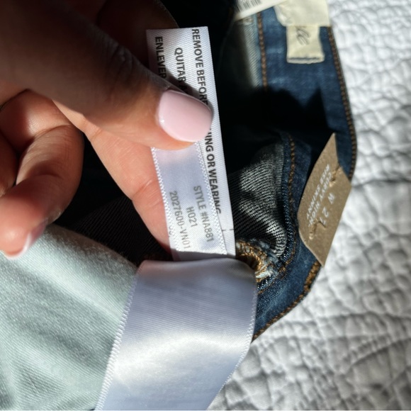 COPY - Madewell Curvy High Rise Skinny Jeans - Picture 5 of 11
